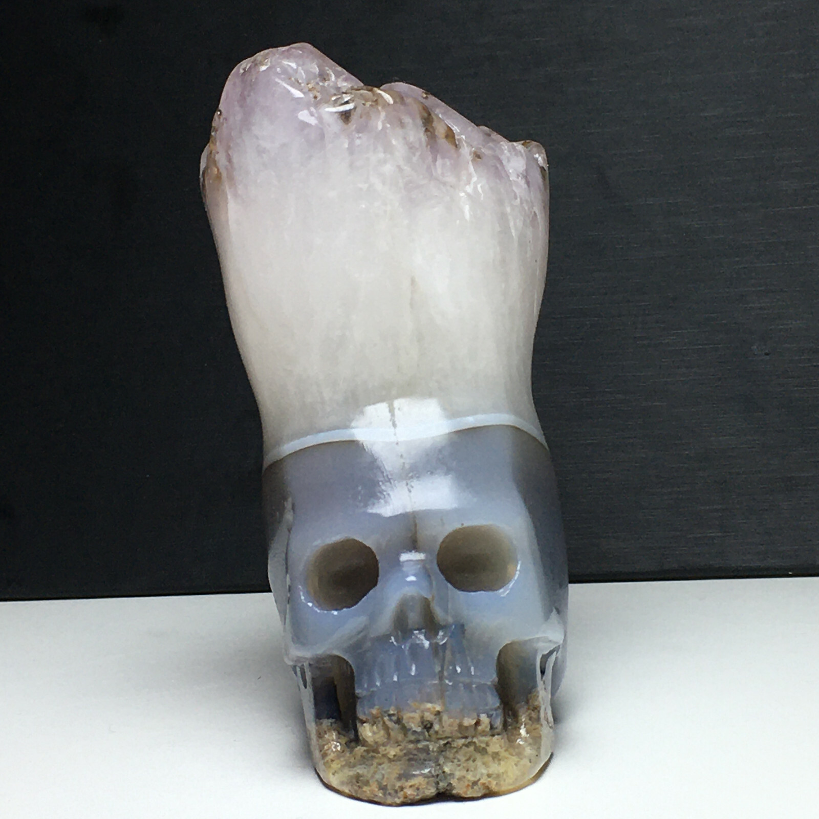 449g Natural Crystal Specimen. Agate Crystal. Hand-carved.The Exquisite Skull.CN
