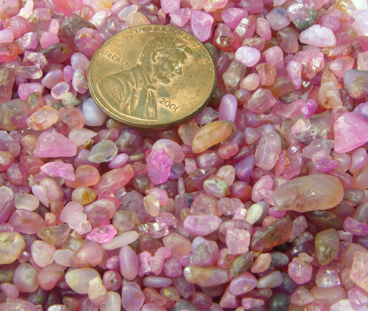 20.00Ct or 4g Vietnam 100% Natural Pure Raw Pinkish Red Ruby Sapphire Rough