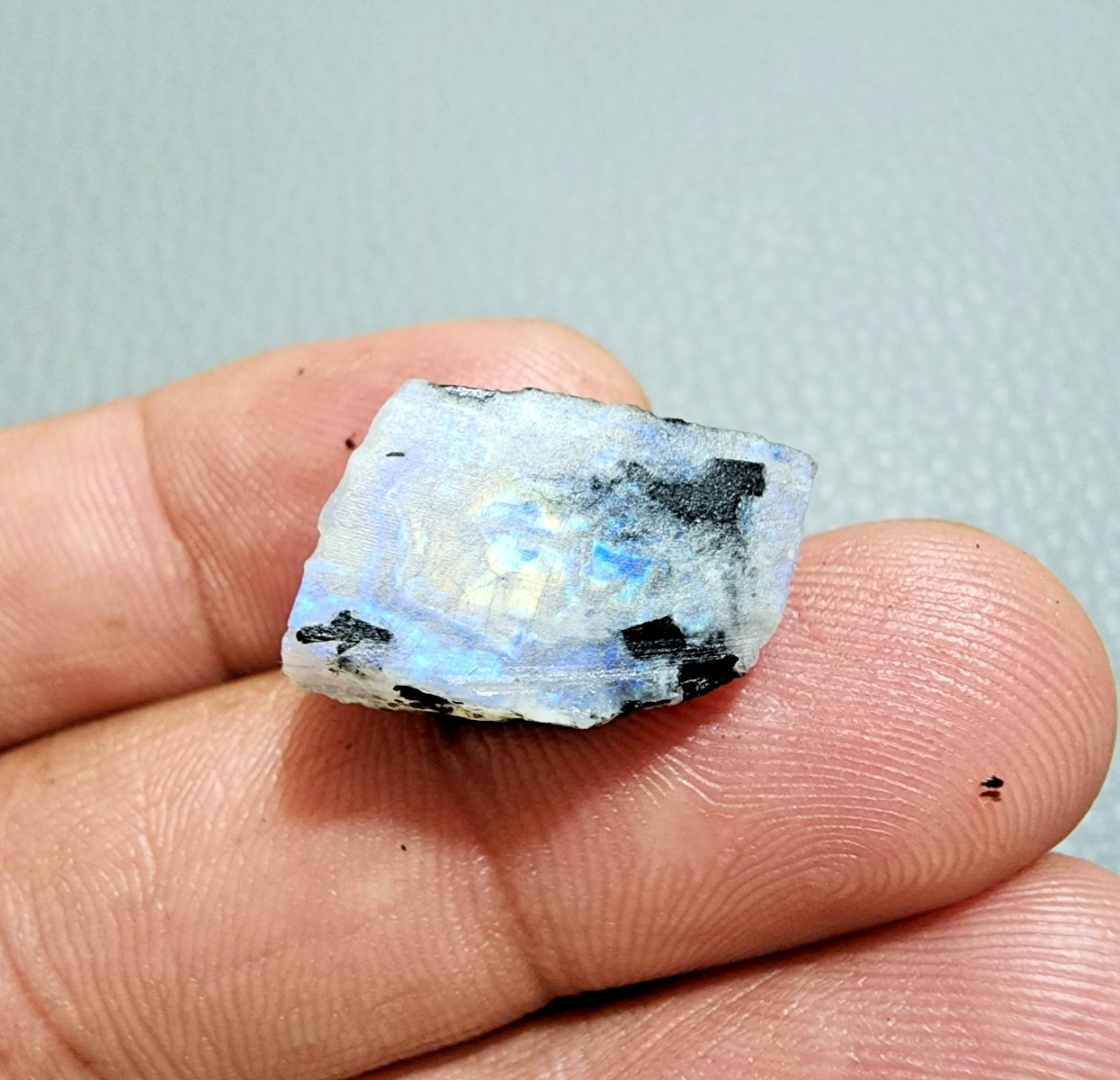 8 pcs Top White Rainbow Moonstone Power Blue Fire Rough Loose Gemstone 17-26MM