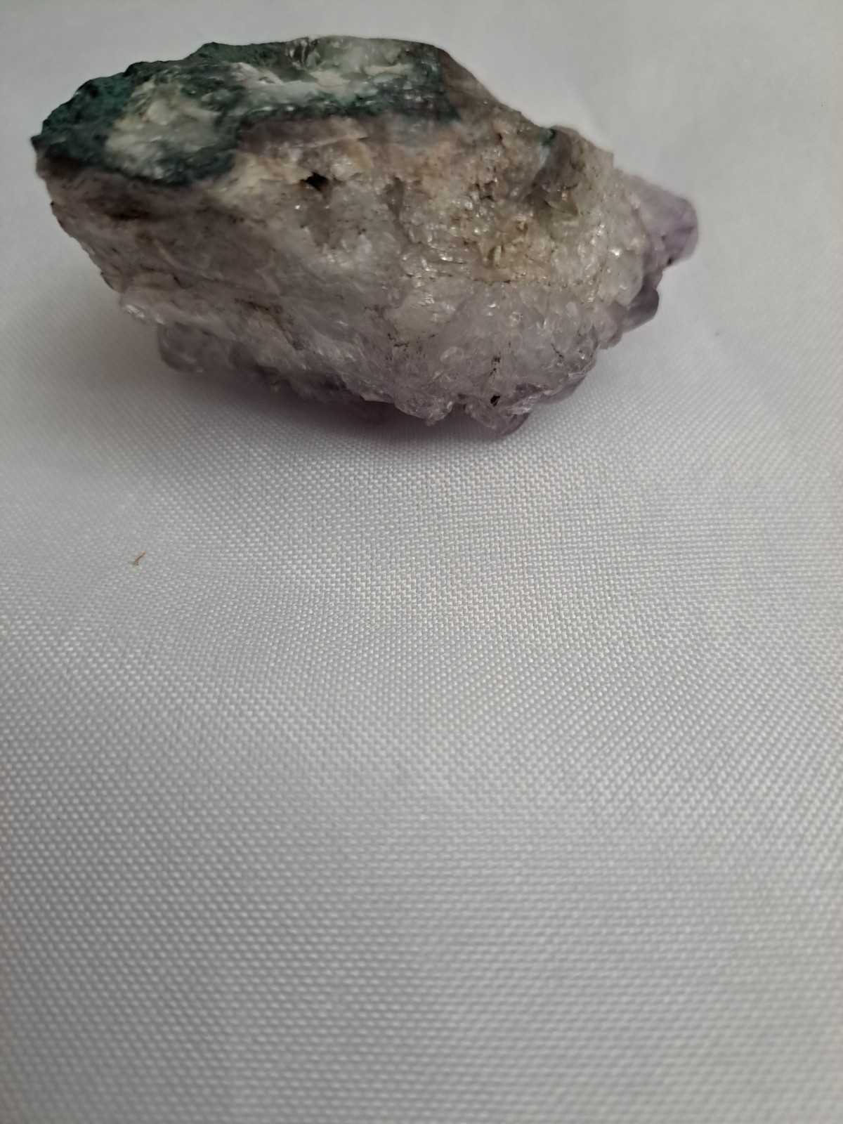 Natural Amethyst Light Purple Beautiful QUARTZ Geode Crystal Cluster