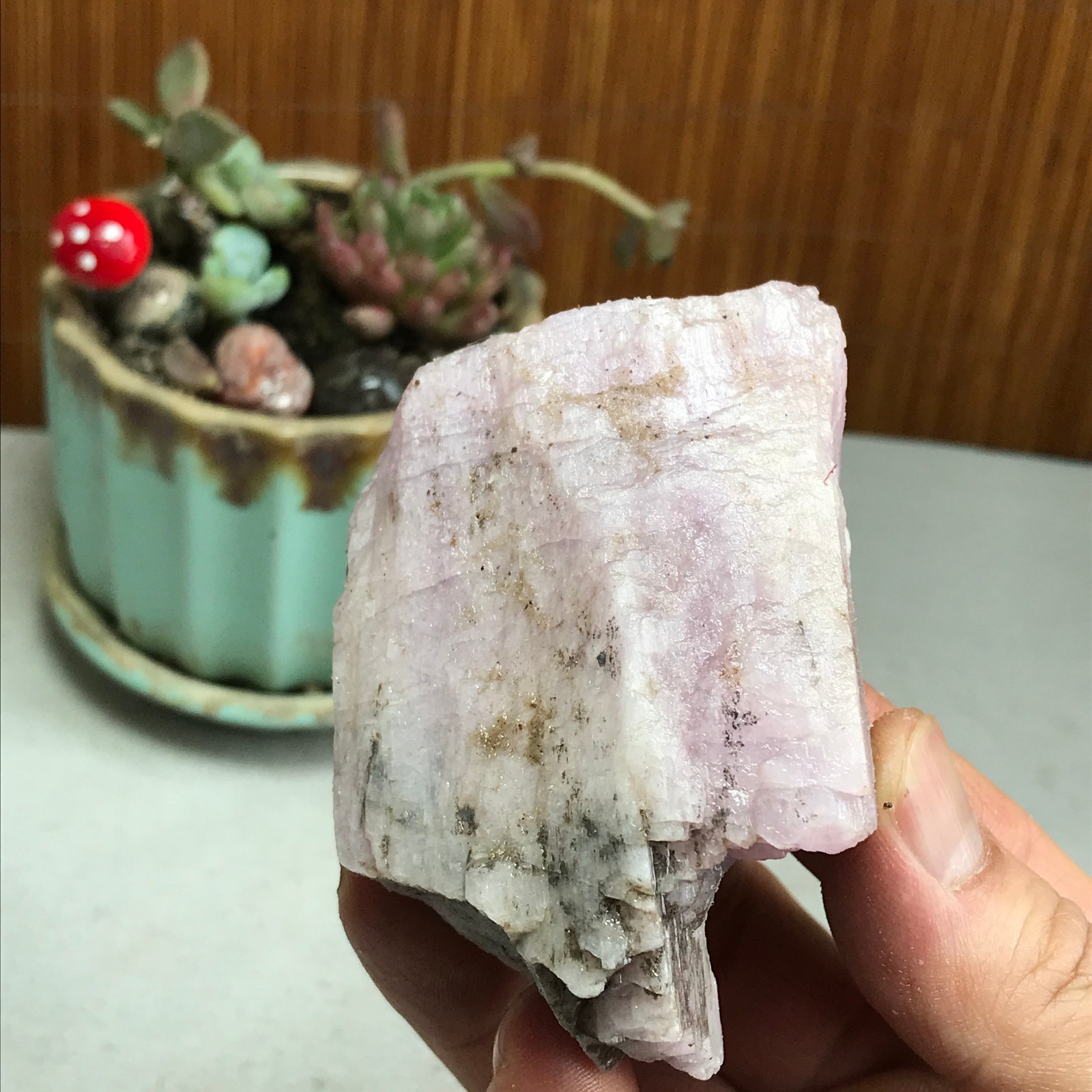 80-52-37mm NATURAL ROUGH KUNZITE PINK SPODUMENE CRYSTALS 254g A4608