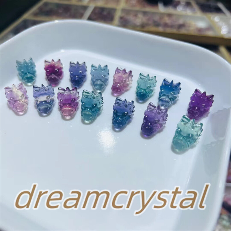 100pc Random Natural Fluorite Crystal Skull Mini Carved Dragon Quartz Reiki Gift