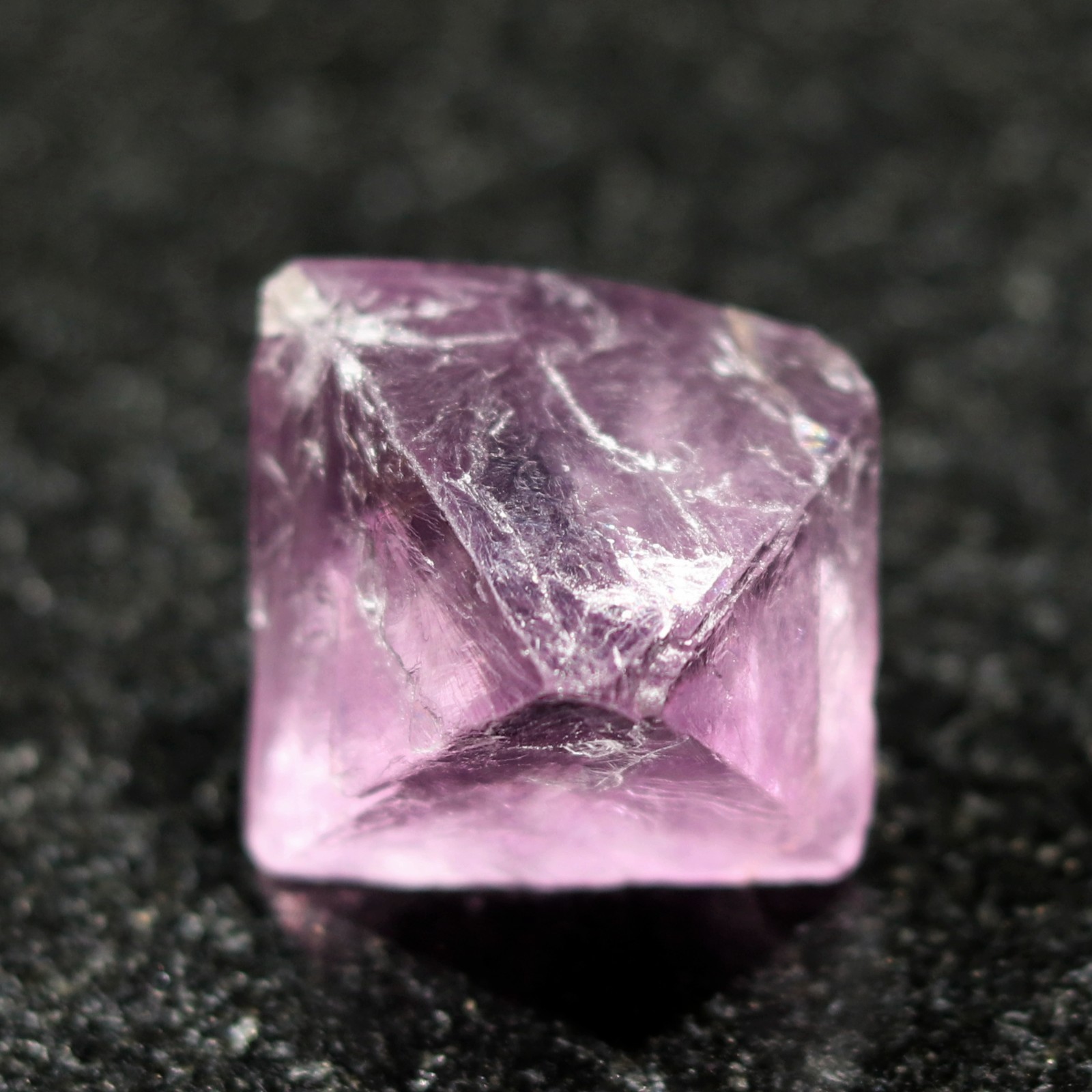 Fluorescent Mineral Specimen: Fluorite Octahedron (FLU62)