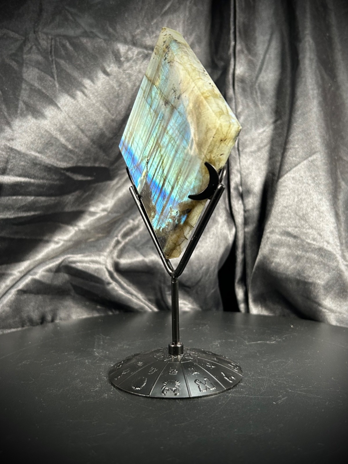 7″ Tall Flashy Grey Labradorite Rhombus With Metal Stand (174 grams)
