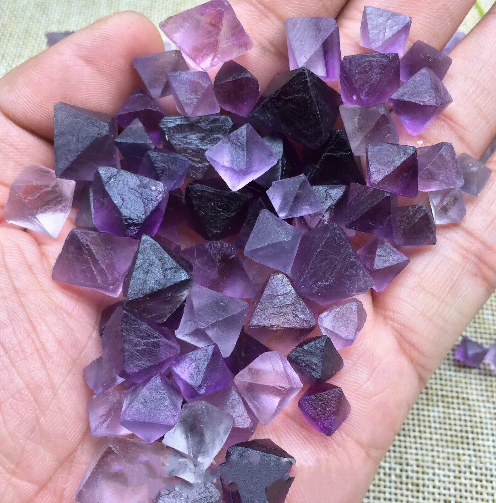 Natural Amethyst Fluorite Octahedron Crystals Healing Stone for Reiki Meditation