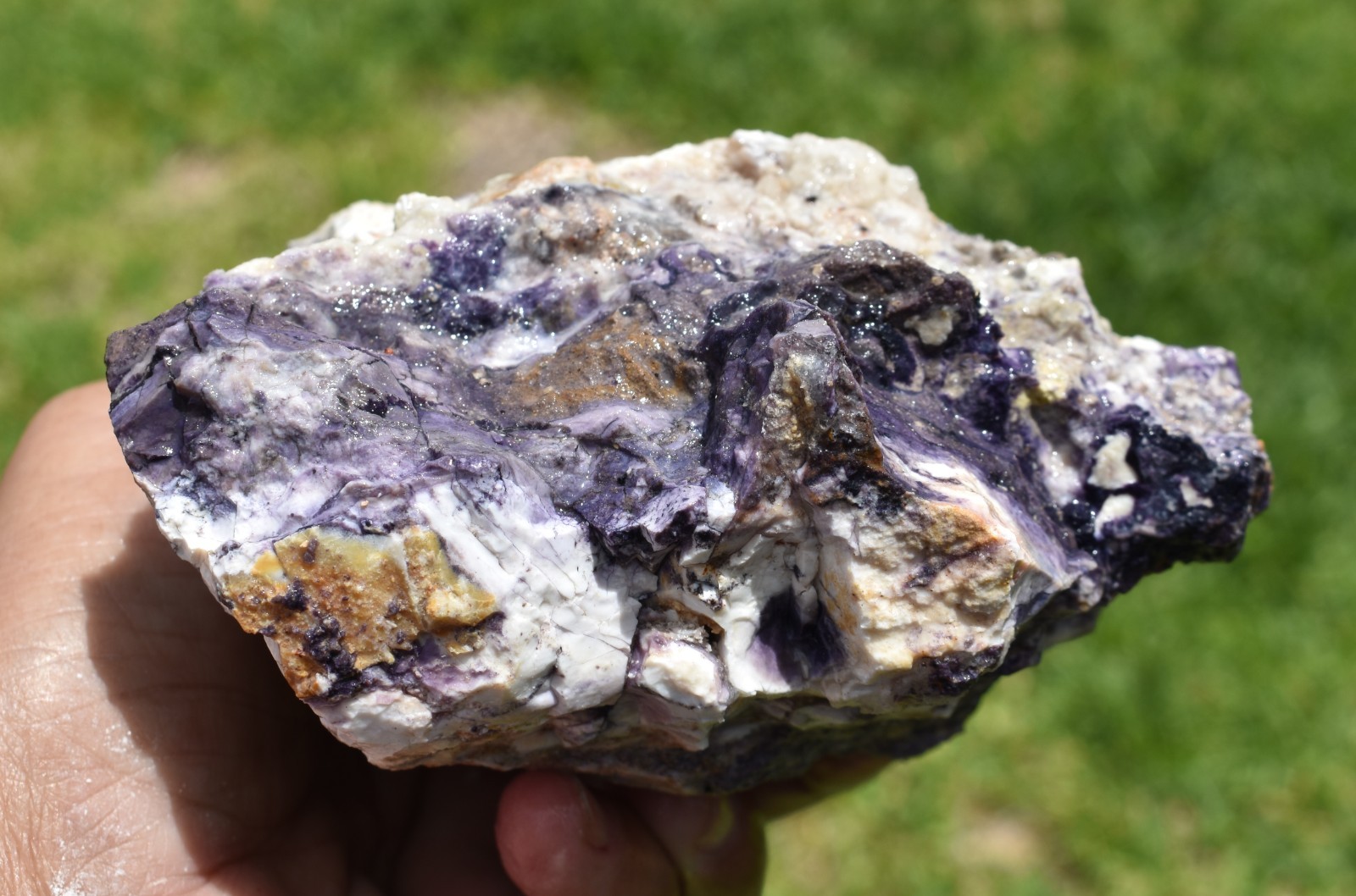 1.42 LB AAA OPALIZED TIFFANY STONE ROUGH, Bertrandite, FLUORITE (KLT)