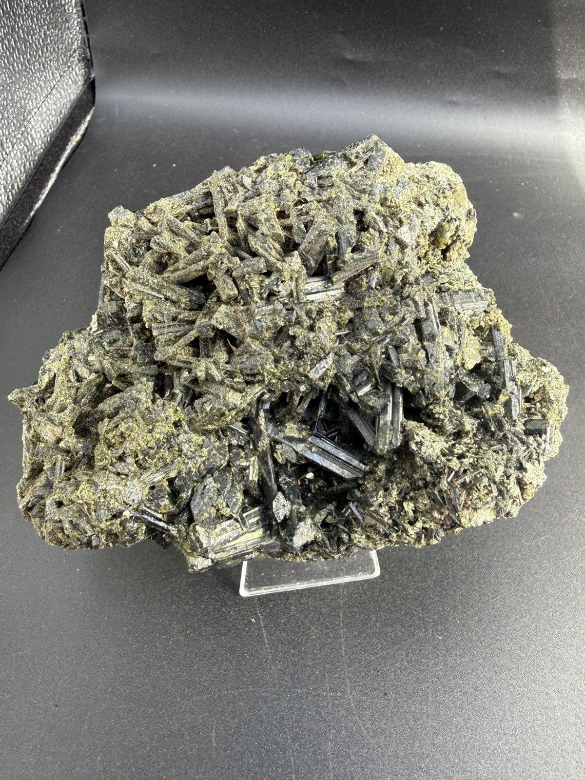 1.6 Lb Large Natural Epidote On Matrix From Pakistan. A+ Specimen,Minerals,Gems.
