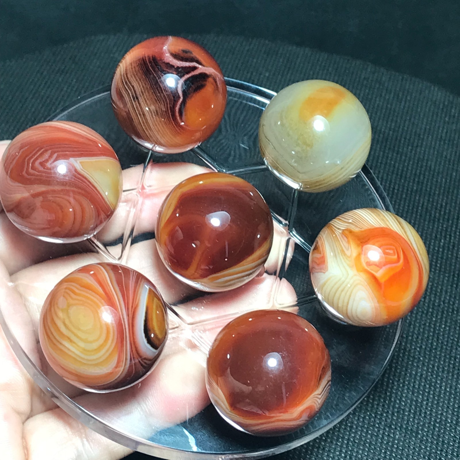 195g 7pcs 26mm Polished Silk Banded Lace Agate Ball Madagascar+base 476