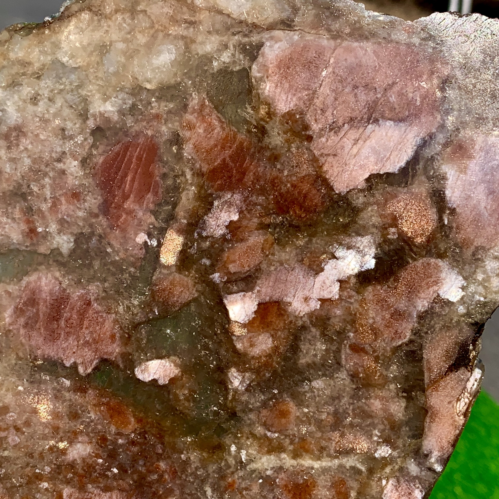 449G Natural Strong SunStone Quartz Crystal Spiritual Restoration