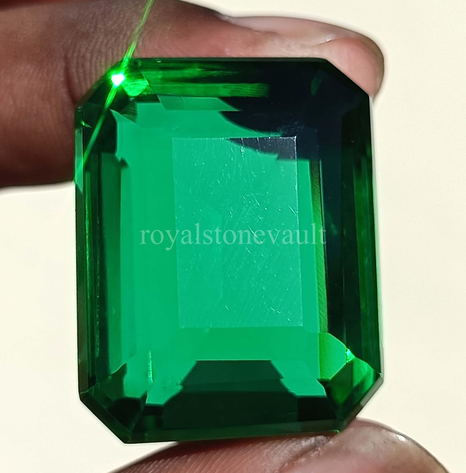 Natural Green Emerald IGL Certified 114.35 Ct Emerald Cut Loose Gemstone 5ISR