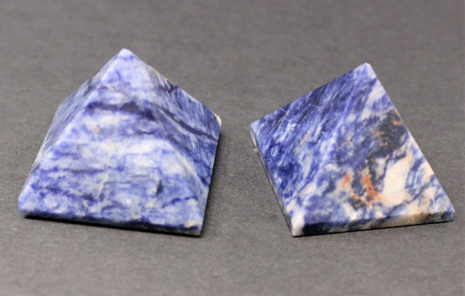 Sodalite Crystal Pyramid, Medium 1″ – 1.25″ (Gemstone Reiki Sodalite Pyramid)