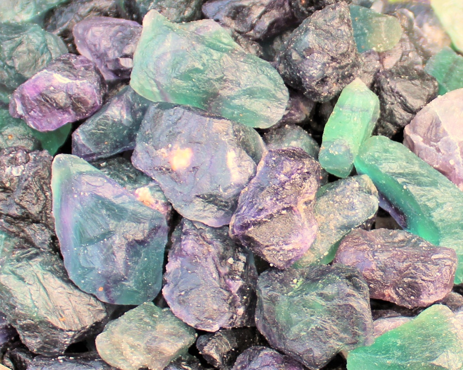 LARGE Rough Fluorite Crystals (2-3.5″) Wholesale Bulk Lots (Rainbow Fluorite)