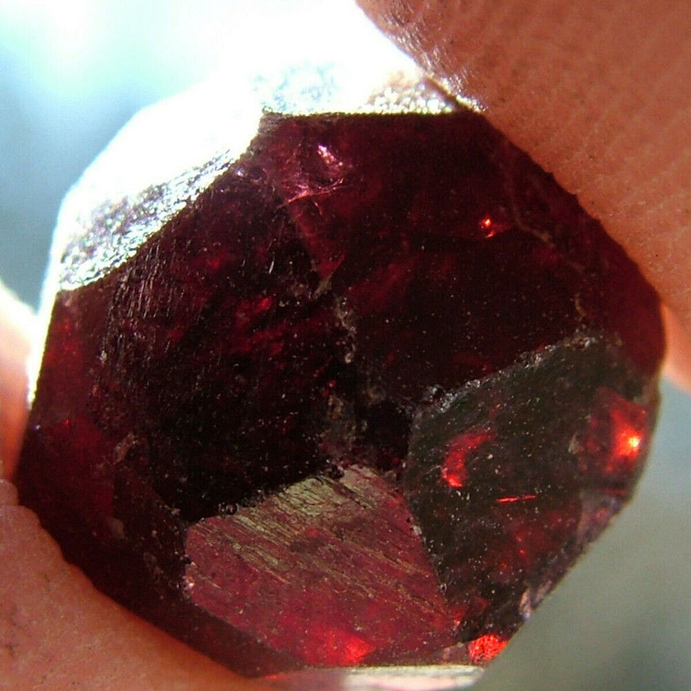 2PC 3-4cm Natural Mineral RED Pyrope Garnet Crystal Gemstone Rough DIY 40-50g