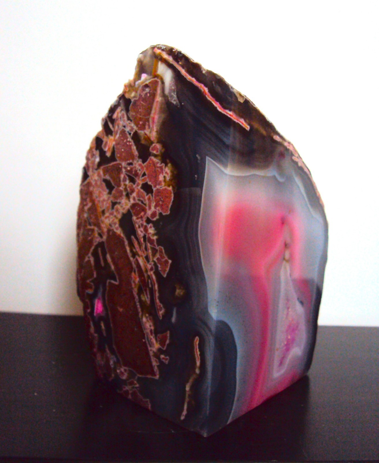 VINTAGE CRYSTAL GEODE in Matrix EXTREMELY RARE Black Pink Blue COLOR MIX !!