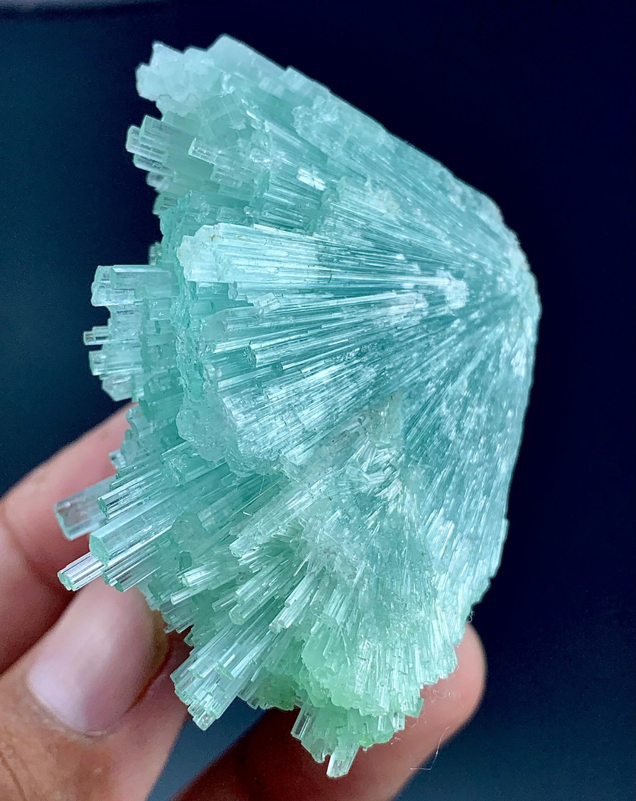 510Cts Terminated Tourmaline Crystals Bunch From Afghanistan. (60x40x50mm)