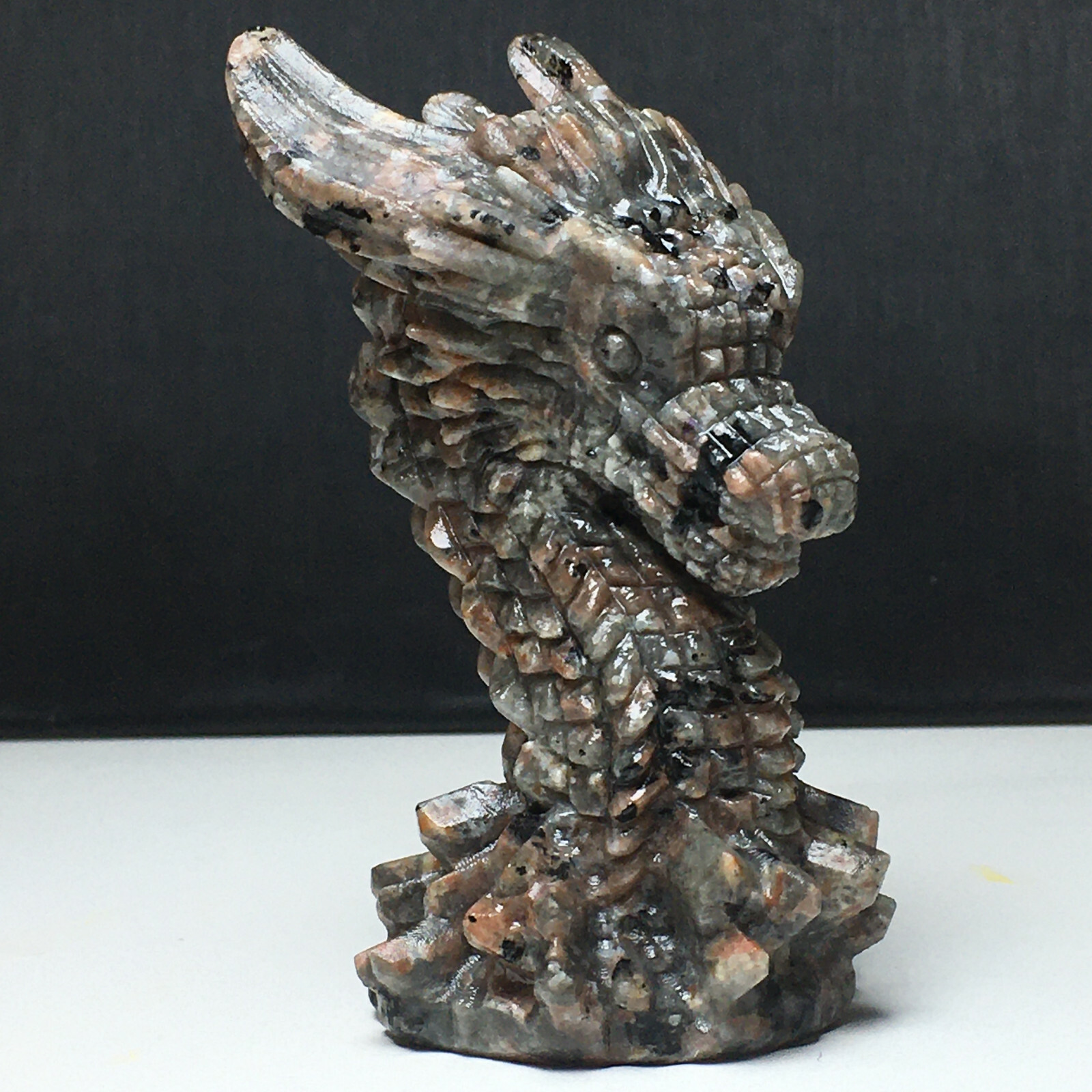1PC Natural Crystal Specimen. Flame’s Stone. Hand-carved. Exquisite Dragon Head