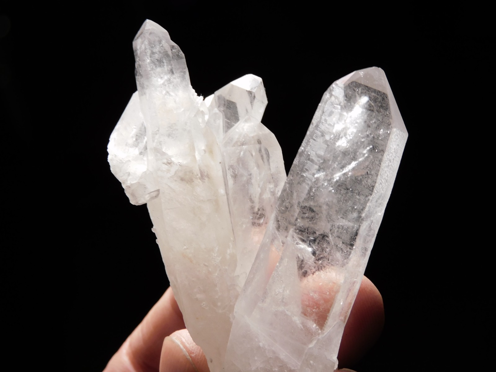 Four Points! Translucent! QUARTZ Crystal Cluster 100% Natural Brazil 70.1gr
