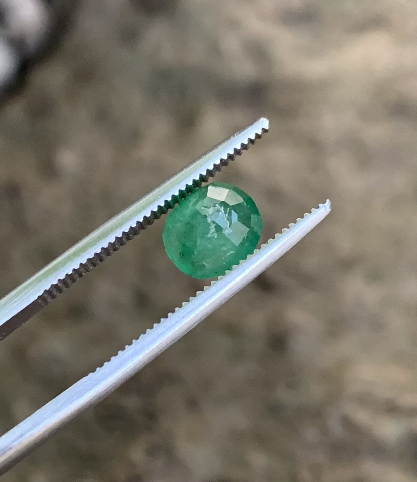 0.65 Ct Natural Oval Shape Emerald Gemstone From Pakistan.