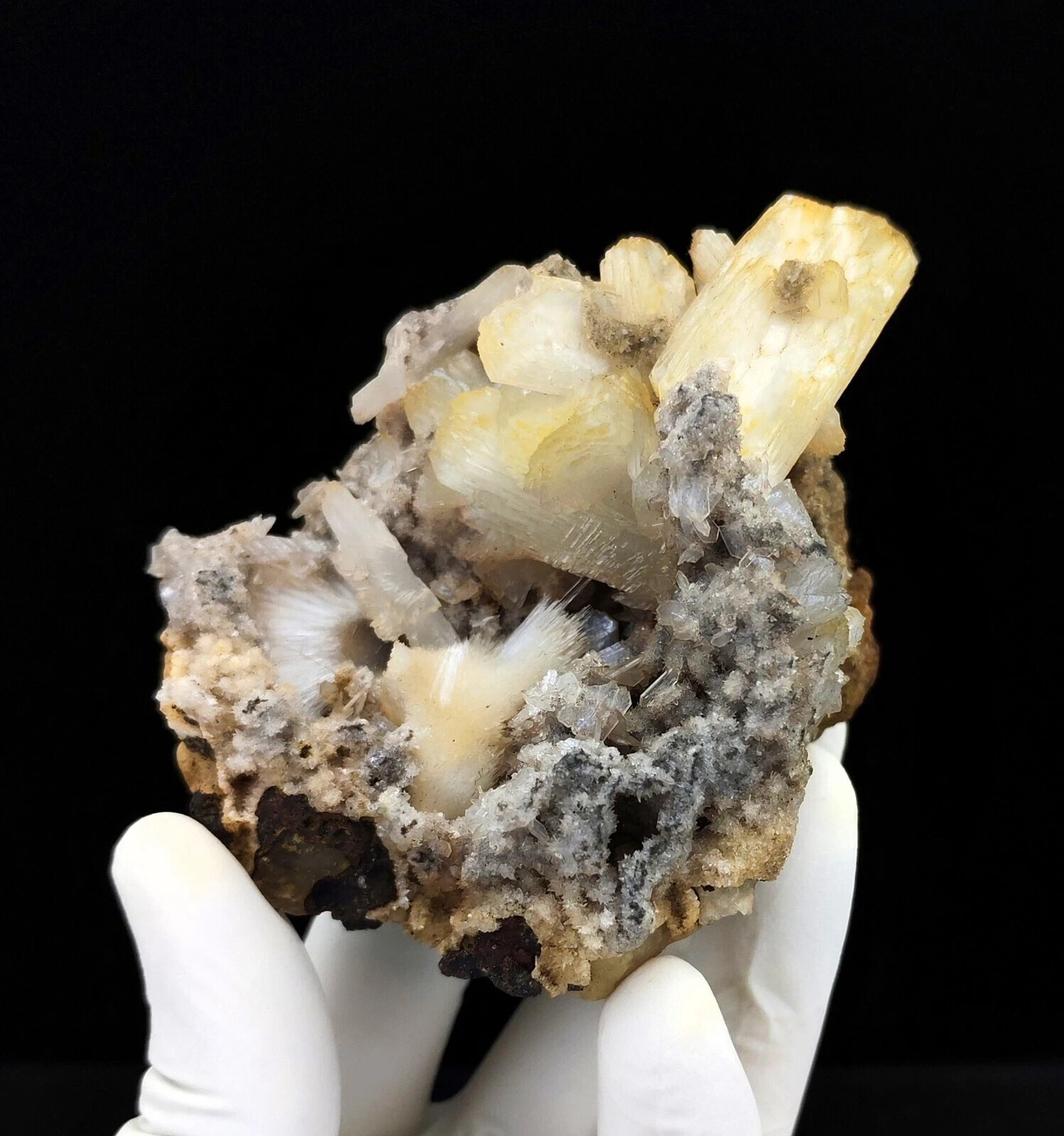 250g Natural Mordenite Spray with Stilbite Cluster On Chacedony Minerals