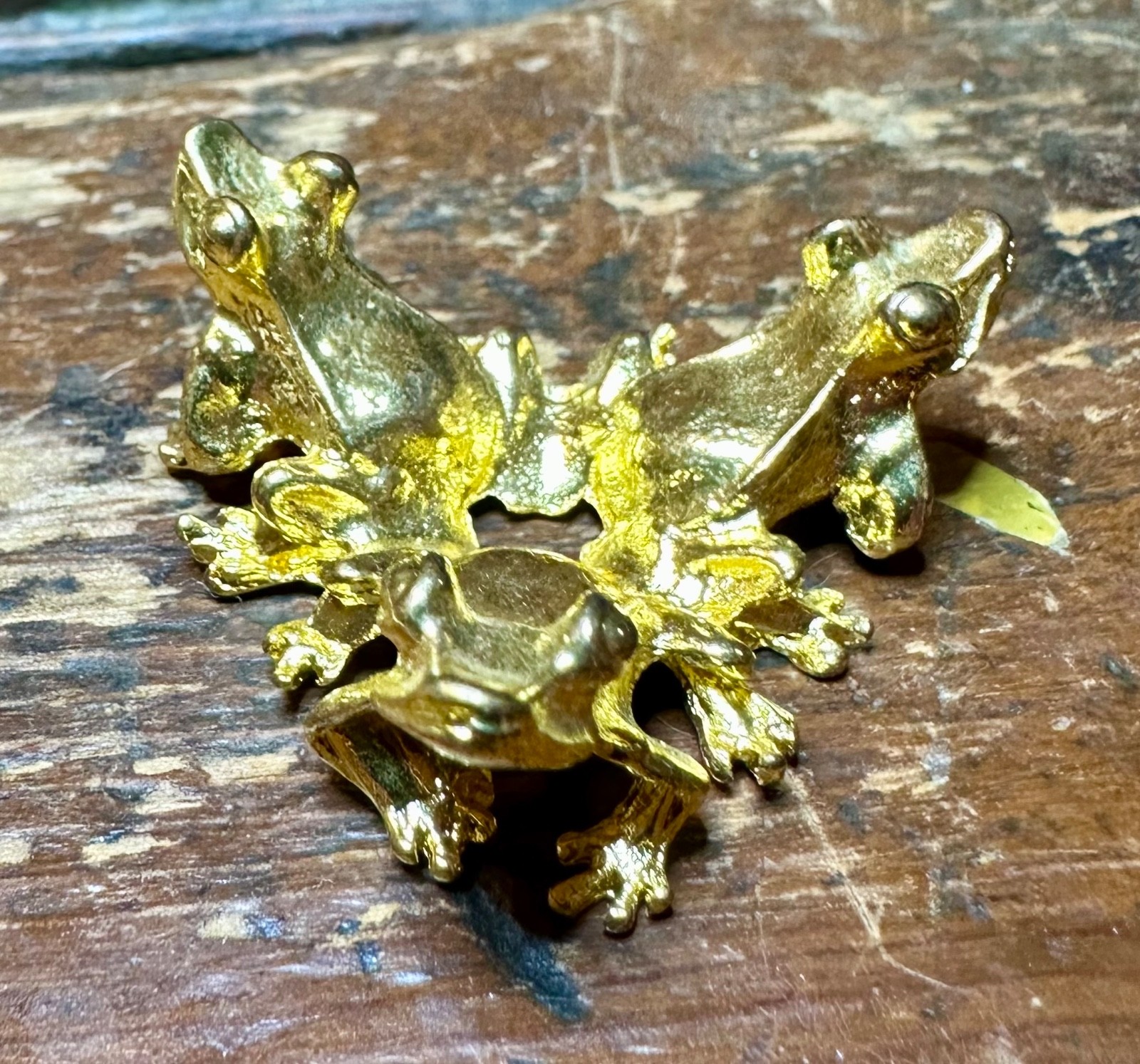 Green Moss agate druzy crystal sphere with gold metal frog stand Free shipping