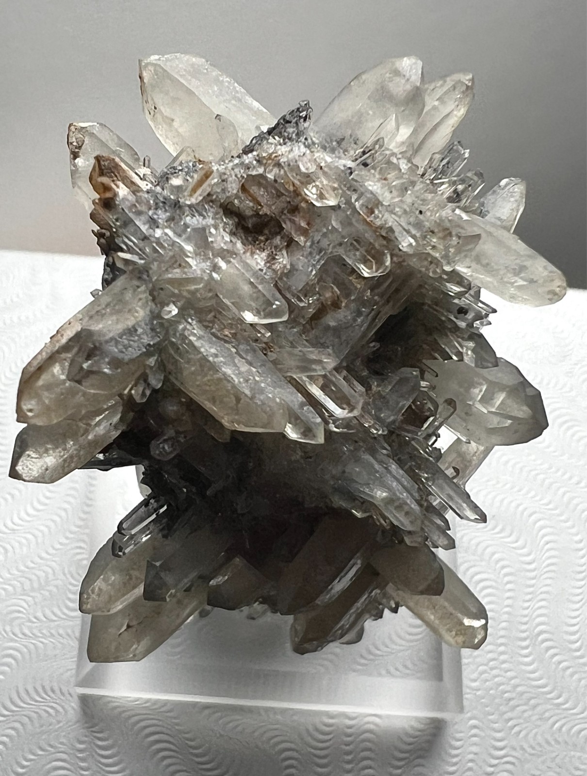 TOP Specimen! Criss-Crossing Lattice Quartz On Feldspar 25g – Erongo, Namibia