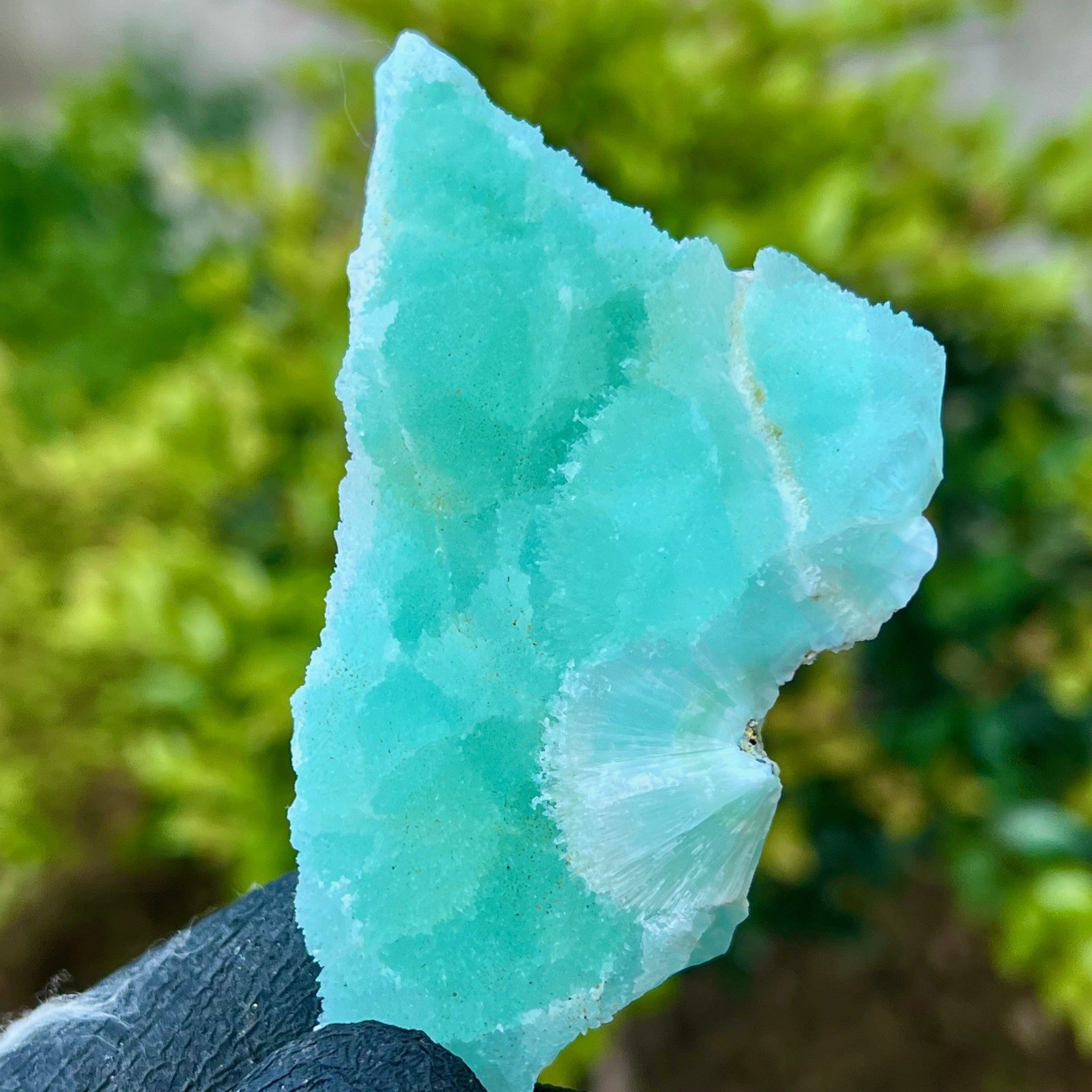 104g Natural beautiful blue texture stone mineral sample quartz crystal