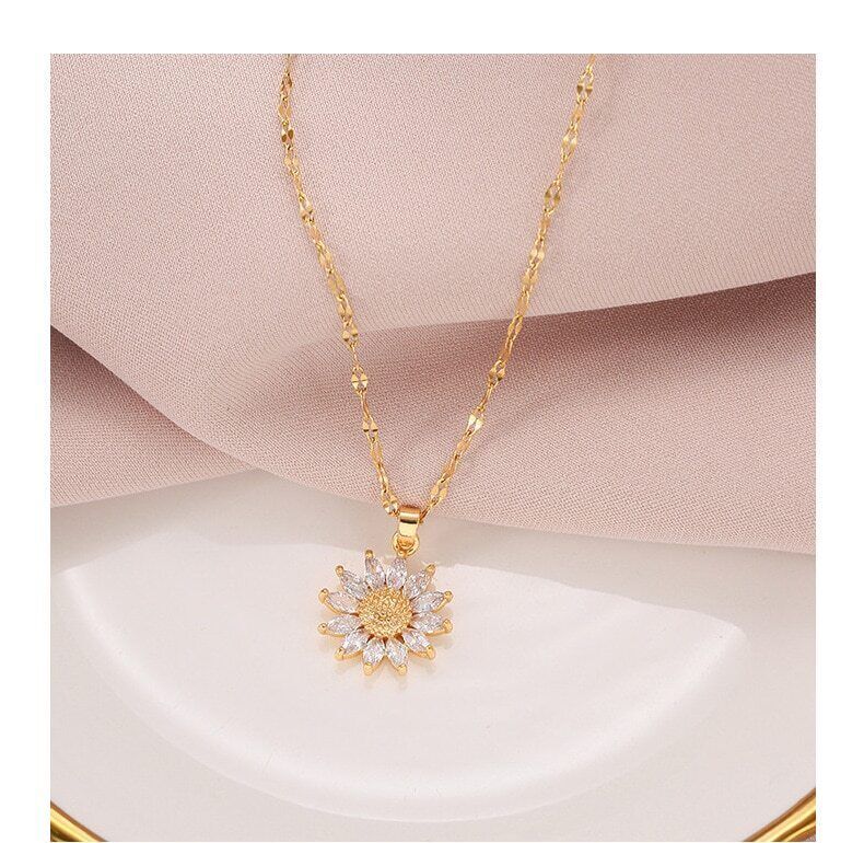 Women’s Fashion Jewelry Gold Cubic Zircon Sunflower Pendant Necklace 1PC