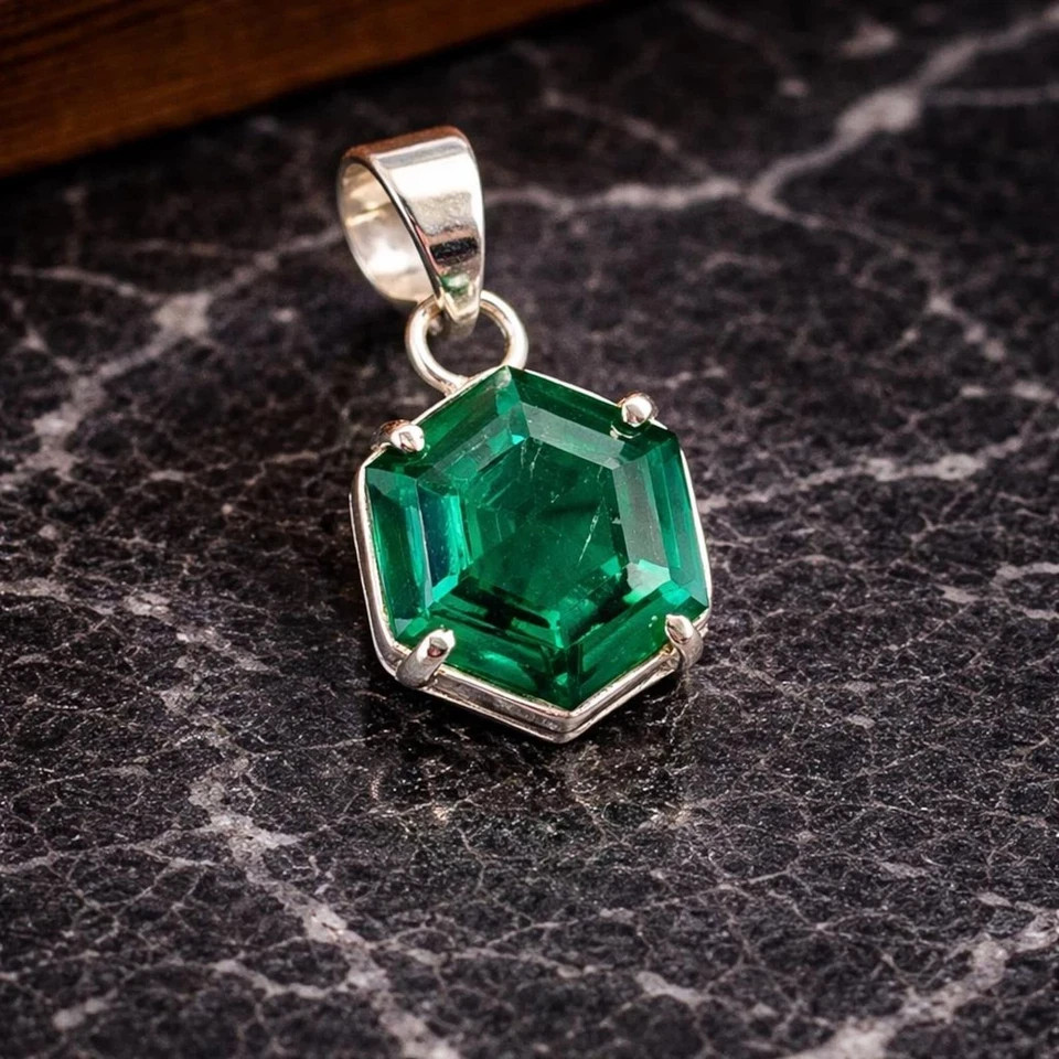 Natural 23 Ct Green Emerald IGL Loose Gems Hexagon 925 Solid Silver Pendant 6JHP