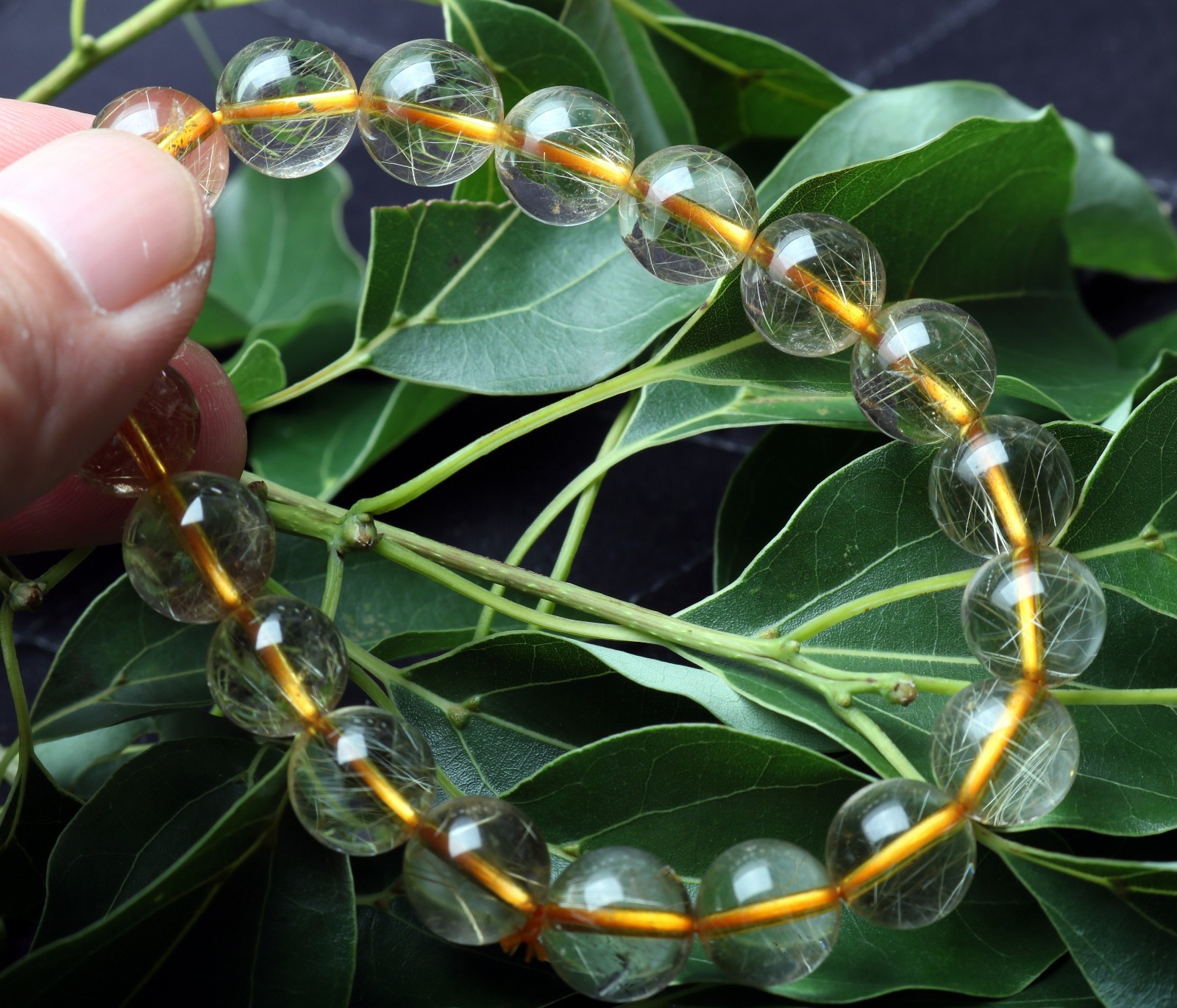 30.5g Rare Natural Clear Gold Rutilated Quartz Crystal 10mm Round Bead Hand cate