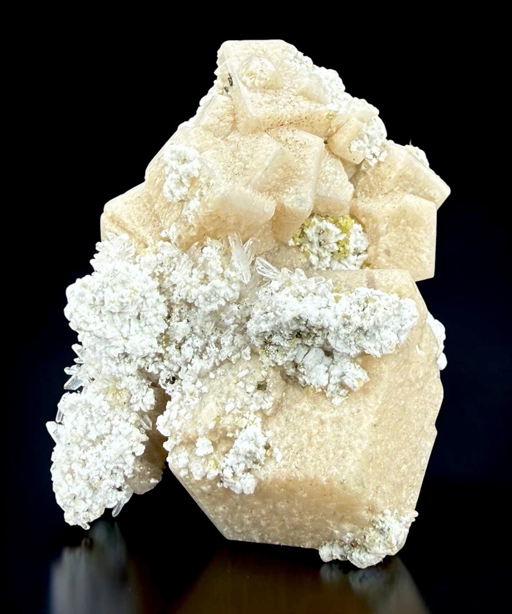 Dolomite & Calcite Crystals : Naica Mine . Naica , Mexico 🇲🇽