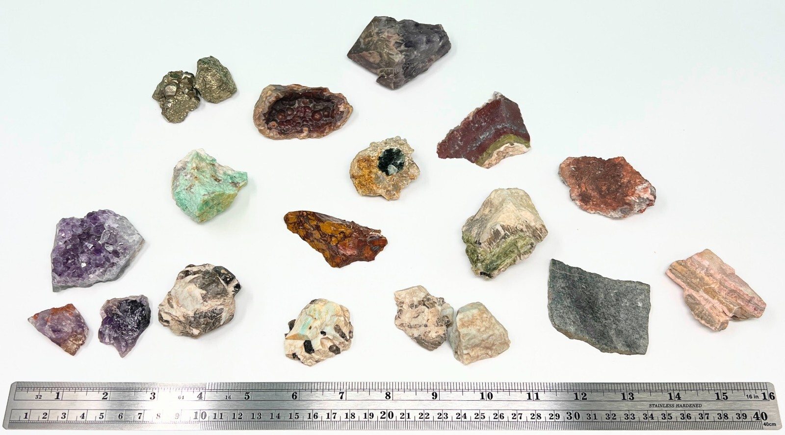 Crystals, Minerals, Natural Stone Specimens – MIXED ESTATE COLLECTION LOT #04