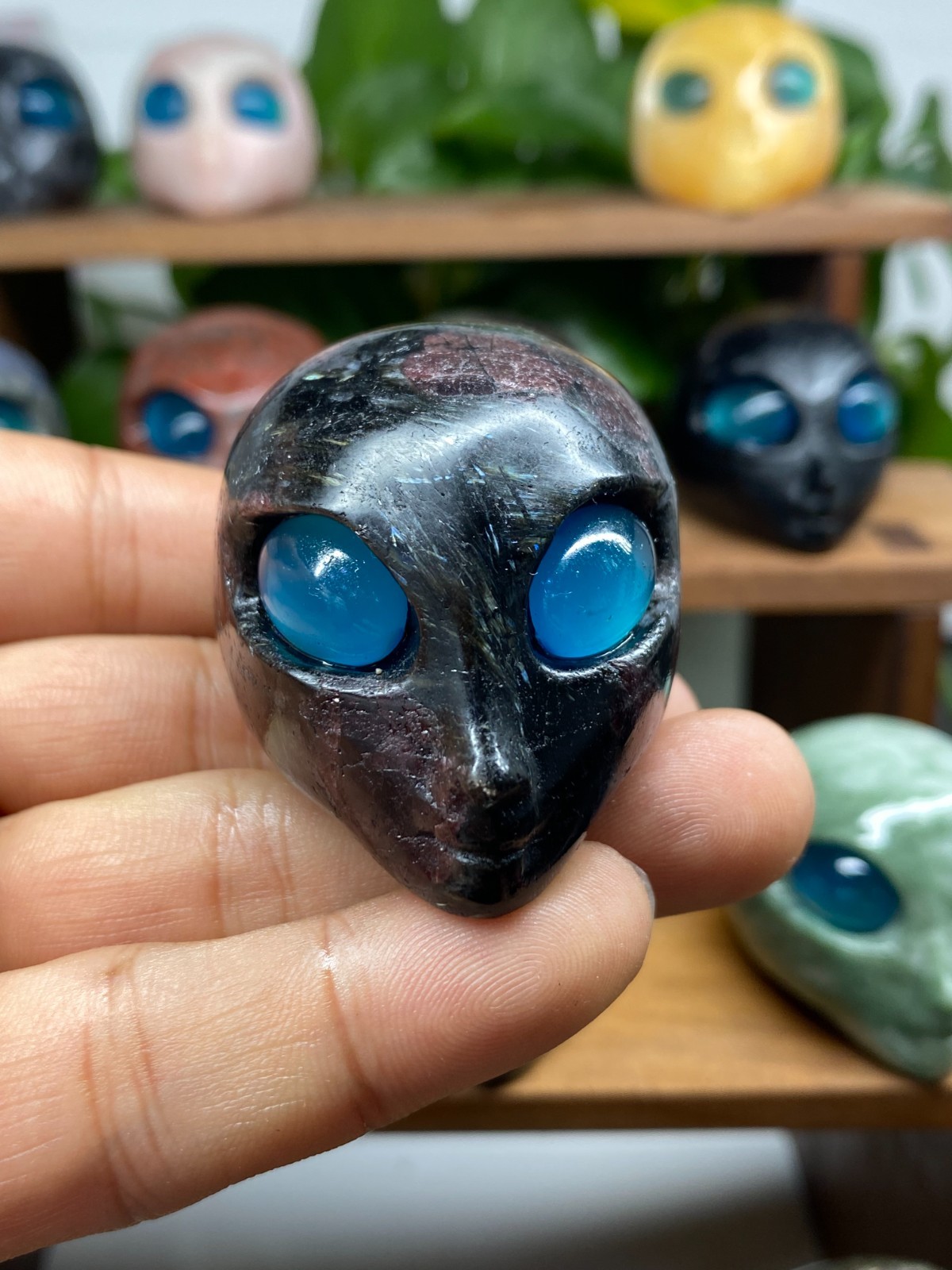 1pc Natural Mixed Quartz Crystal hand Carved Aliens skull reiki healing gift