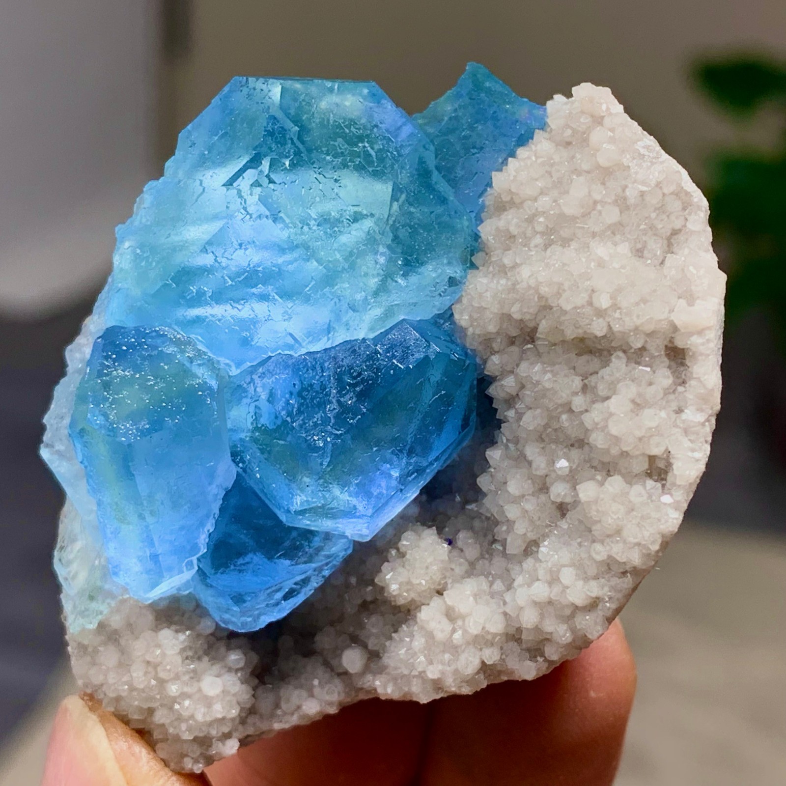 87G Natural transparent blue green cube fluorite mineral crystal from china
