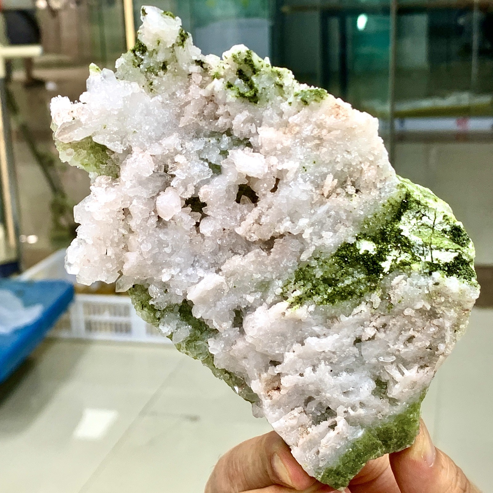 449G Natural green top-notch epidote quartz crystal minerals /Türkiye