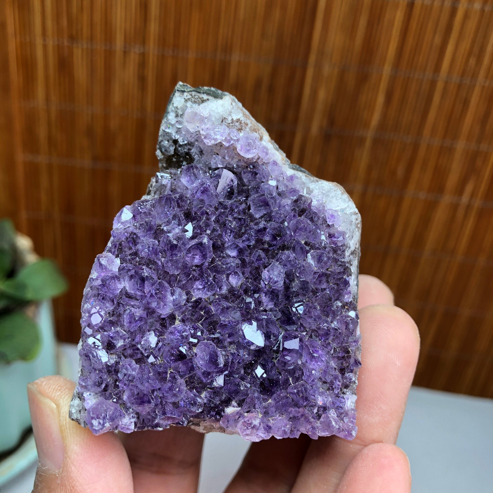 56mm NATURAL amethyst point purple Crystal Cluster Mineral Specimen 109g A1446