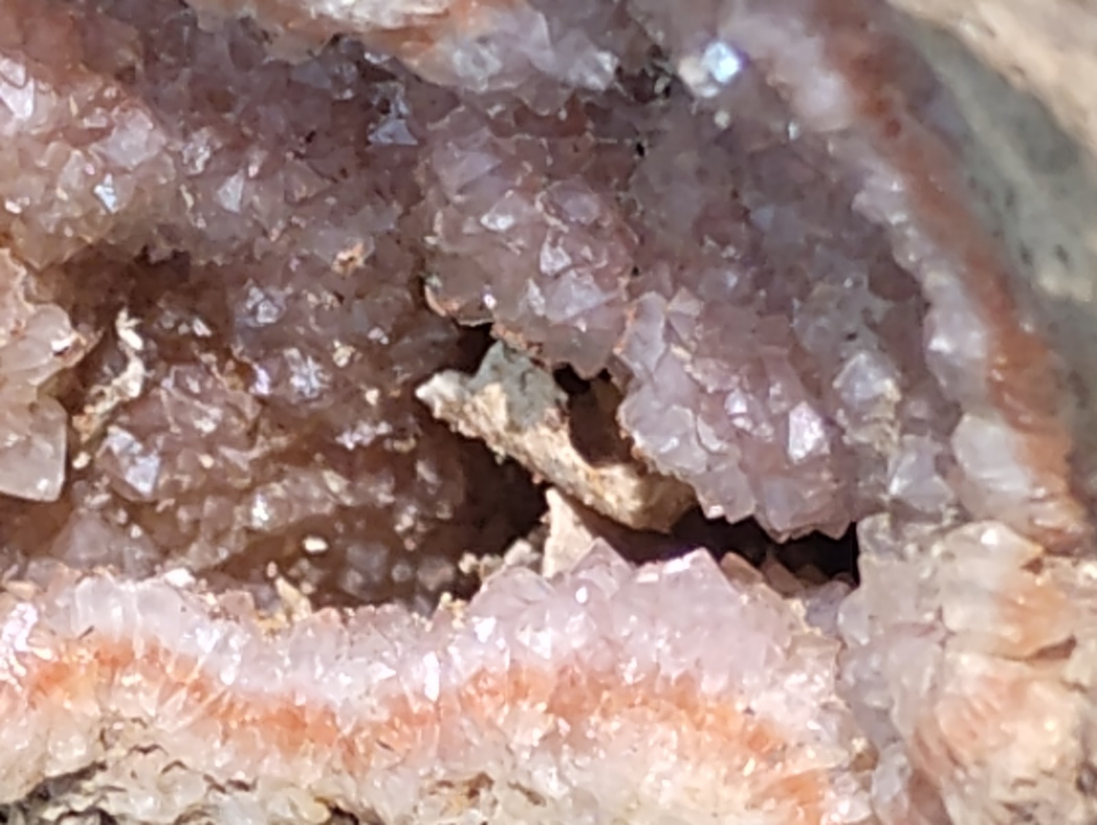Stunning Extra Large Missouri Druze Quartz Specimen – Valle Mines