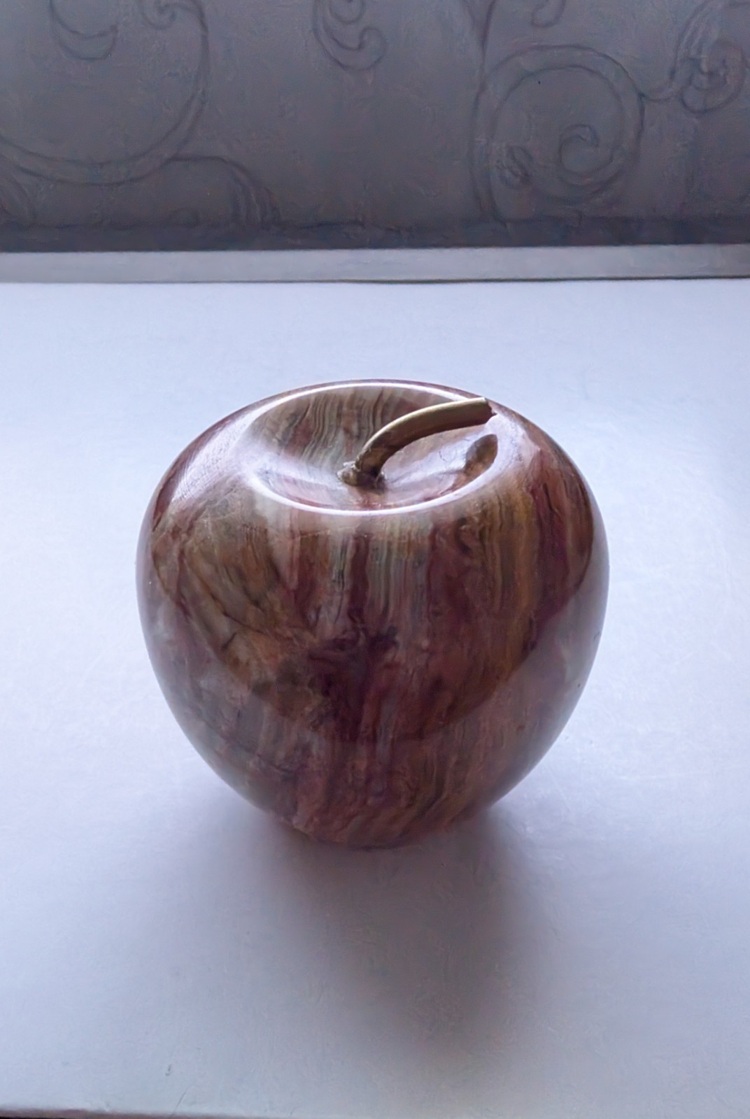 Vintage Carved Banded Onyx Marble Apple Brass Stem Paperweight MCM Teacher