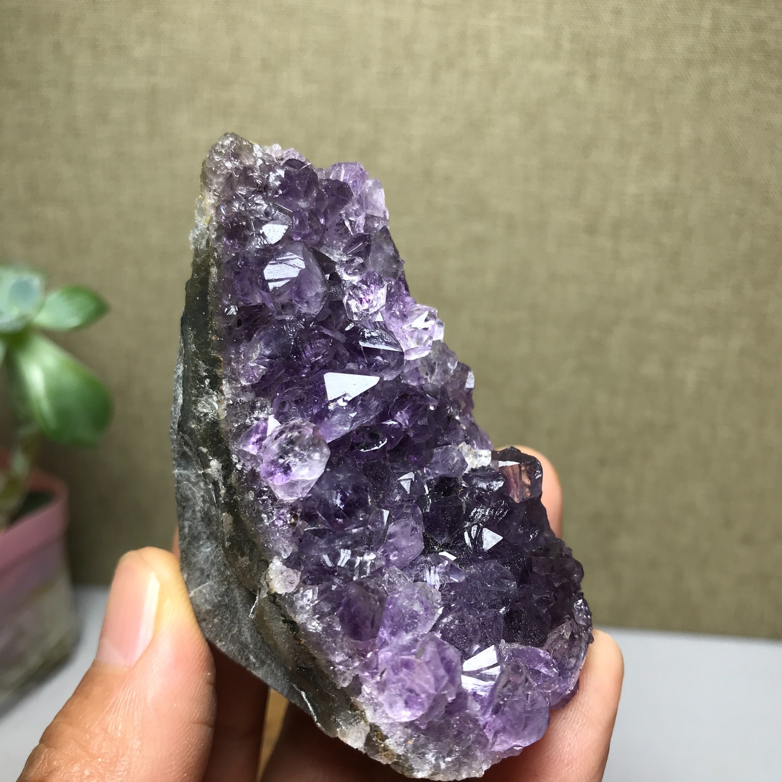 62mm NATURAL amethyst point purple Crystal Cluster Mineral Specimen 111g A1774