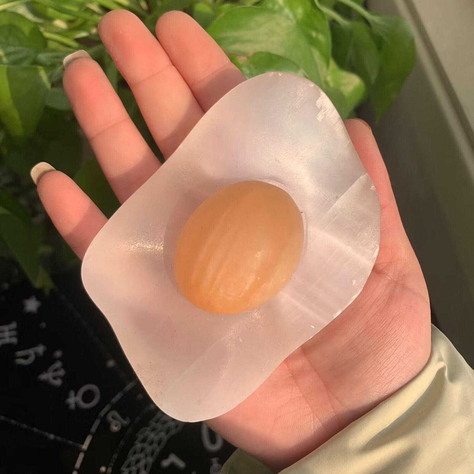 205g Selenite Stone Pan Fried Egg Carving Quartz Crystal Collection Healing