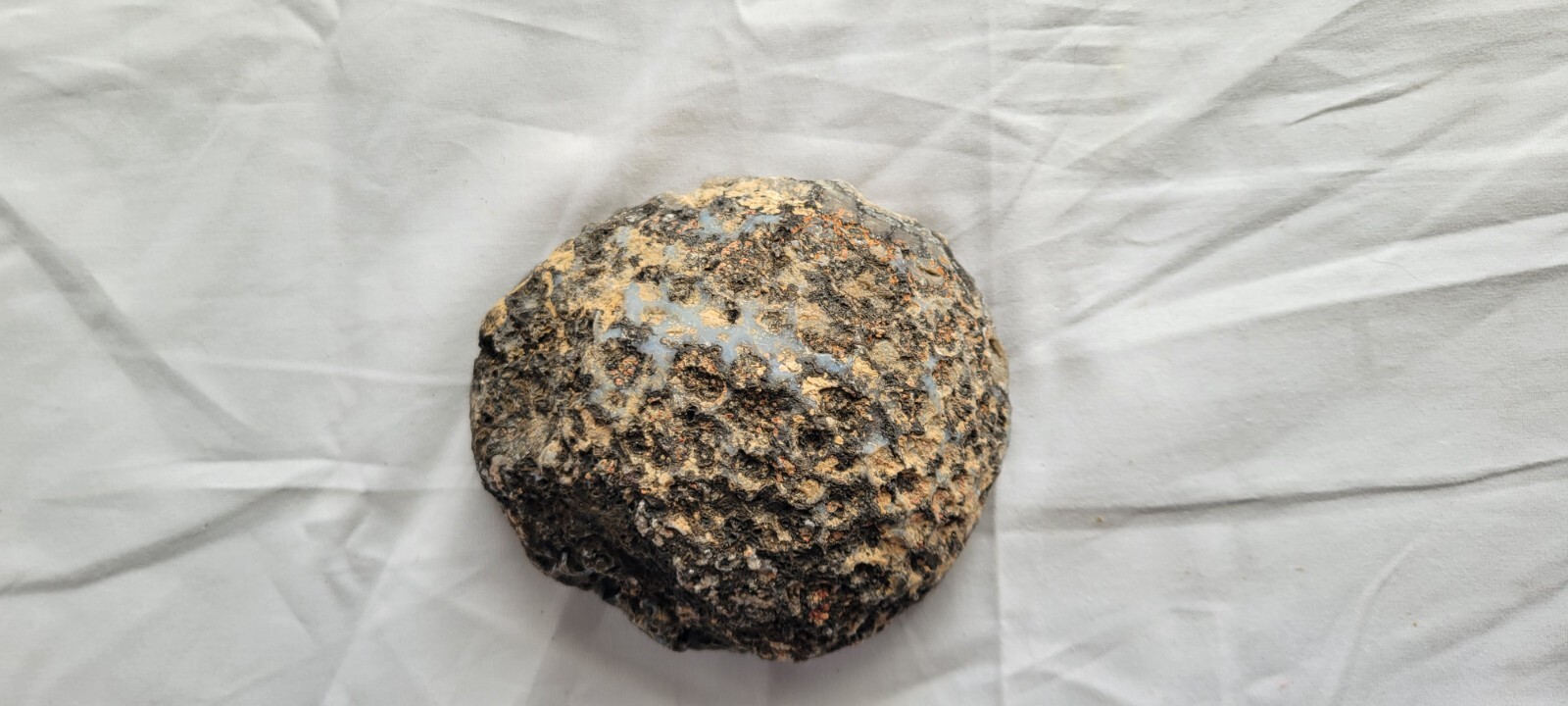 Stunning Amethyst Agate Polished 4 1/4″ and 1 pound 5.5 ounces