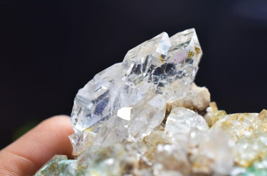 Full Terminated Eye Clean Quartz Crystals on Matrix. PAK, Skardu, 164gram