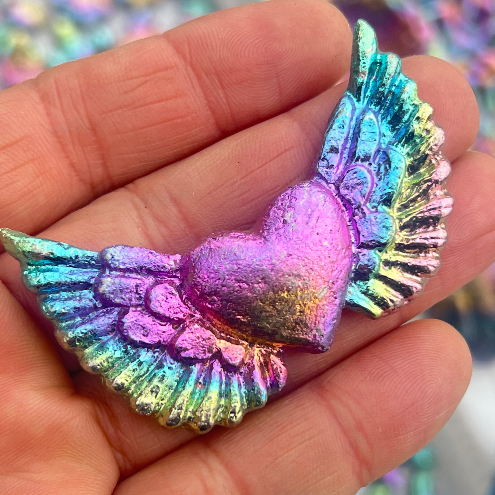 2 ” Natural Bismuth Quartz Hand Carved Love wing Crystal Healing Reiki 1pc