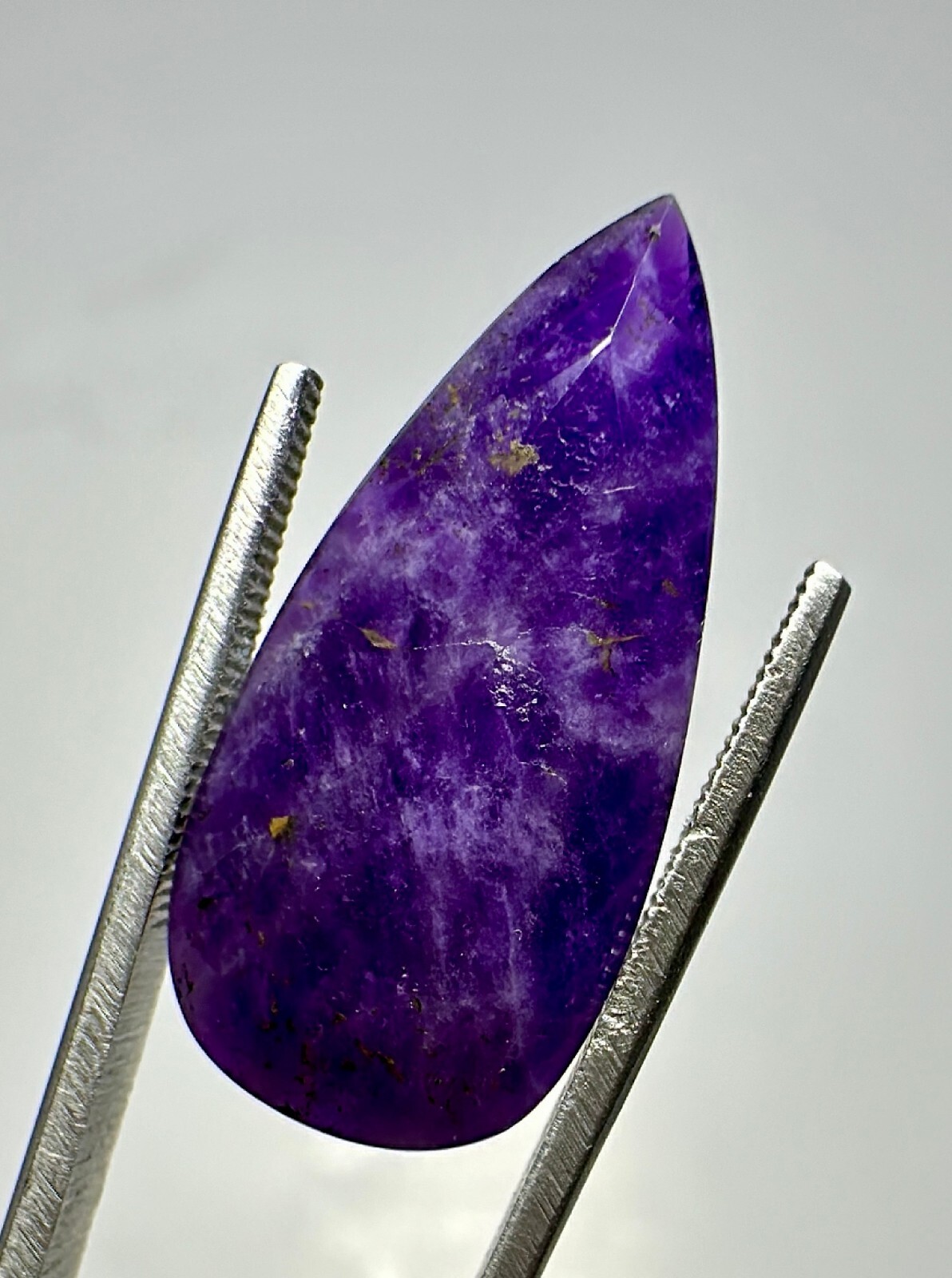 7.65 Ct Natural Top Sharp Tenebrescent Hackmanite Cut Gemstone From Afghanistan