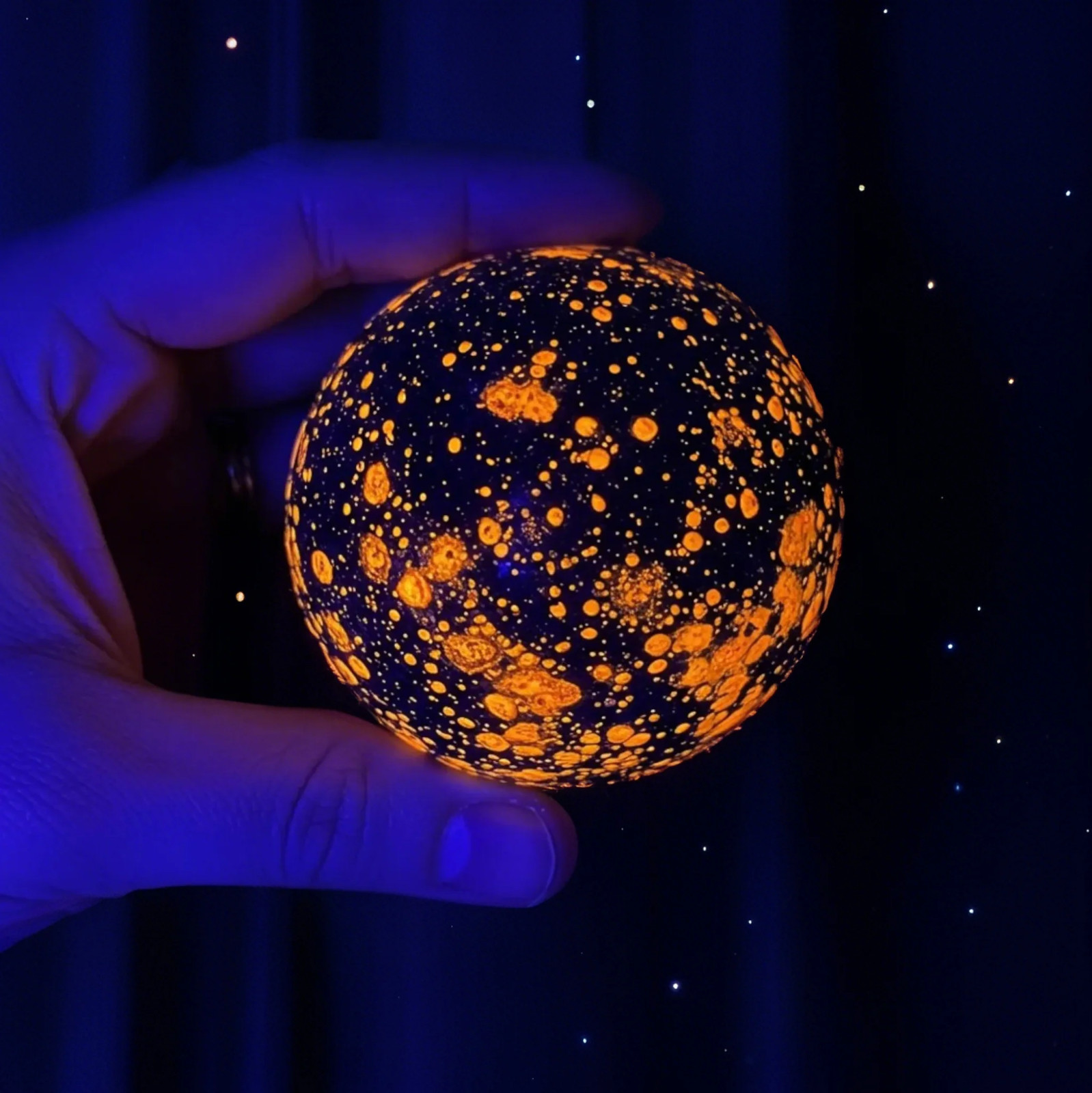 2″ Natural Yooperlite Full Moon Sphere Healing UV Glow Stone Crystal Decor Gift