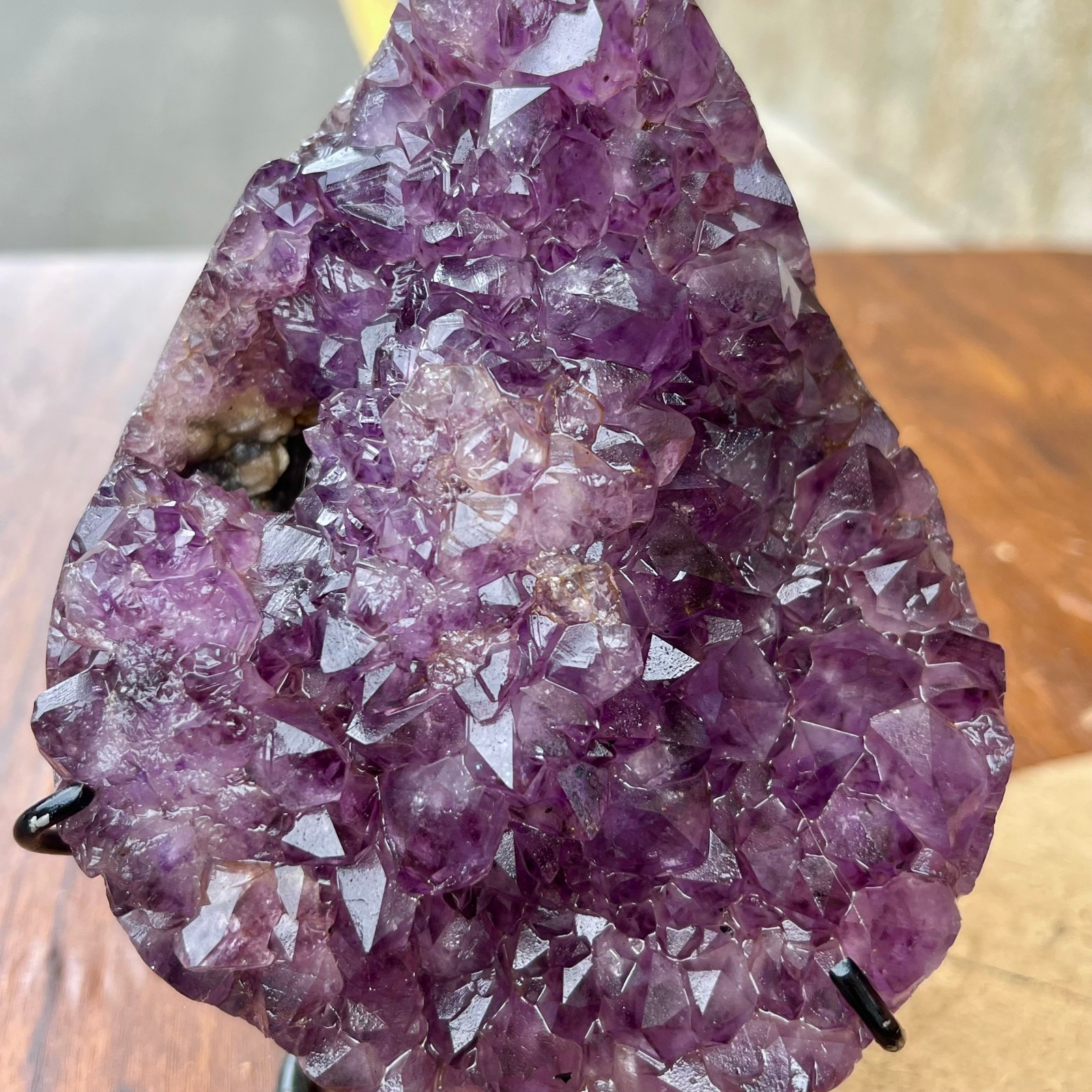 2.77LB High quality amethyst cave skeleton specimen+pedestal