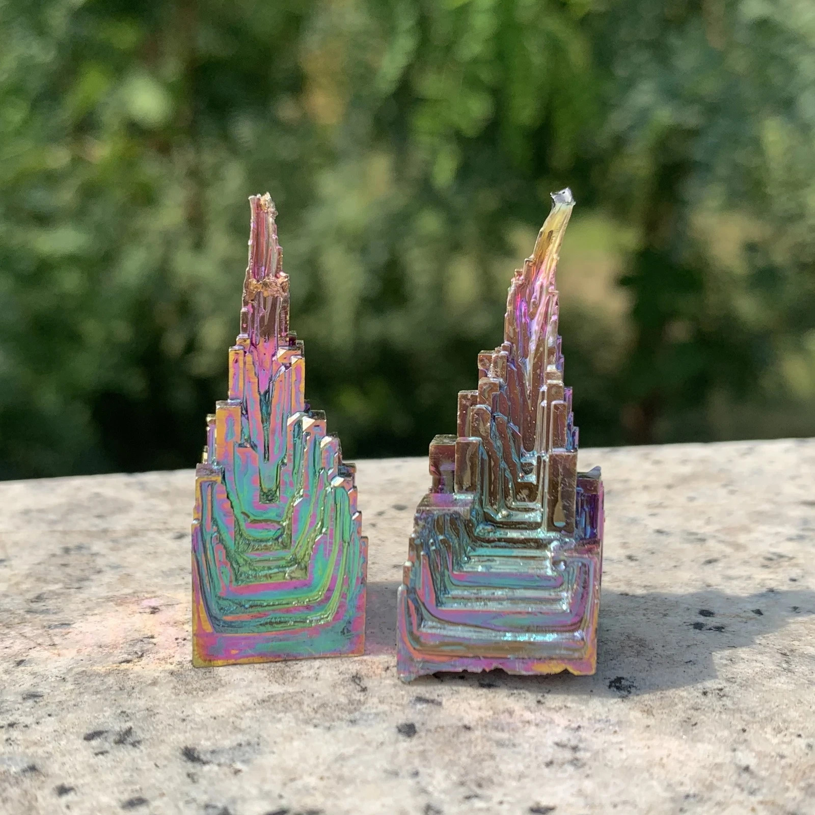10pcs Natural Rainbow Aura Titanium Bismuth Specimen Crystal Stone Cluster Reik