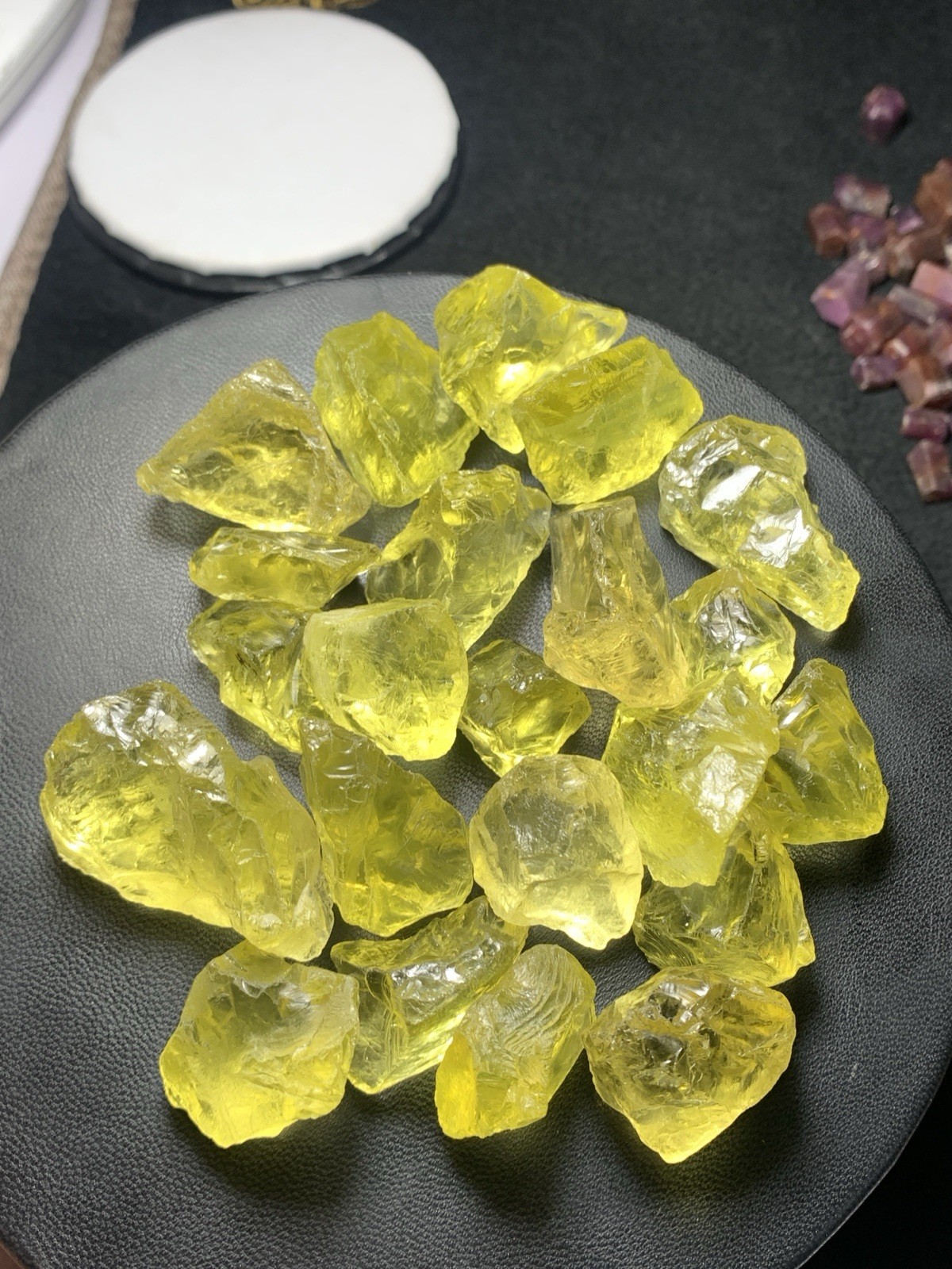214 Grams Beautiful Yellow Colour Facet Grade Lemon Quartz From Africa