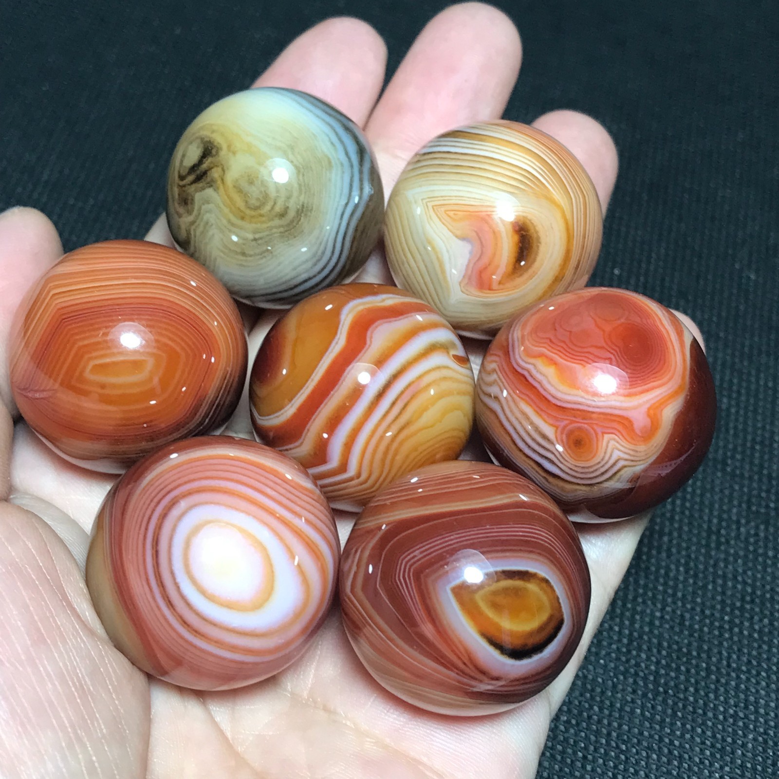 195g 7pcs 26mm Polished Silk Banded Lace Agate Ball Madagascar+base 476