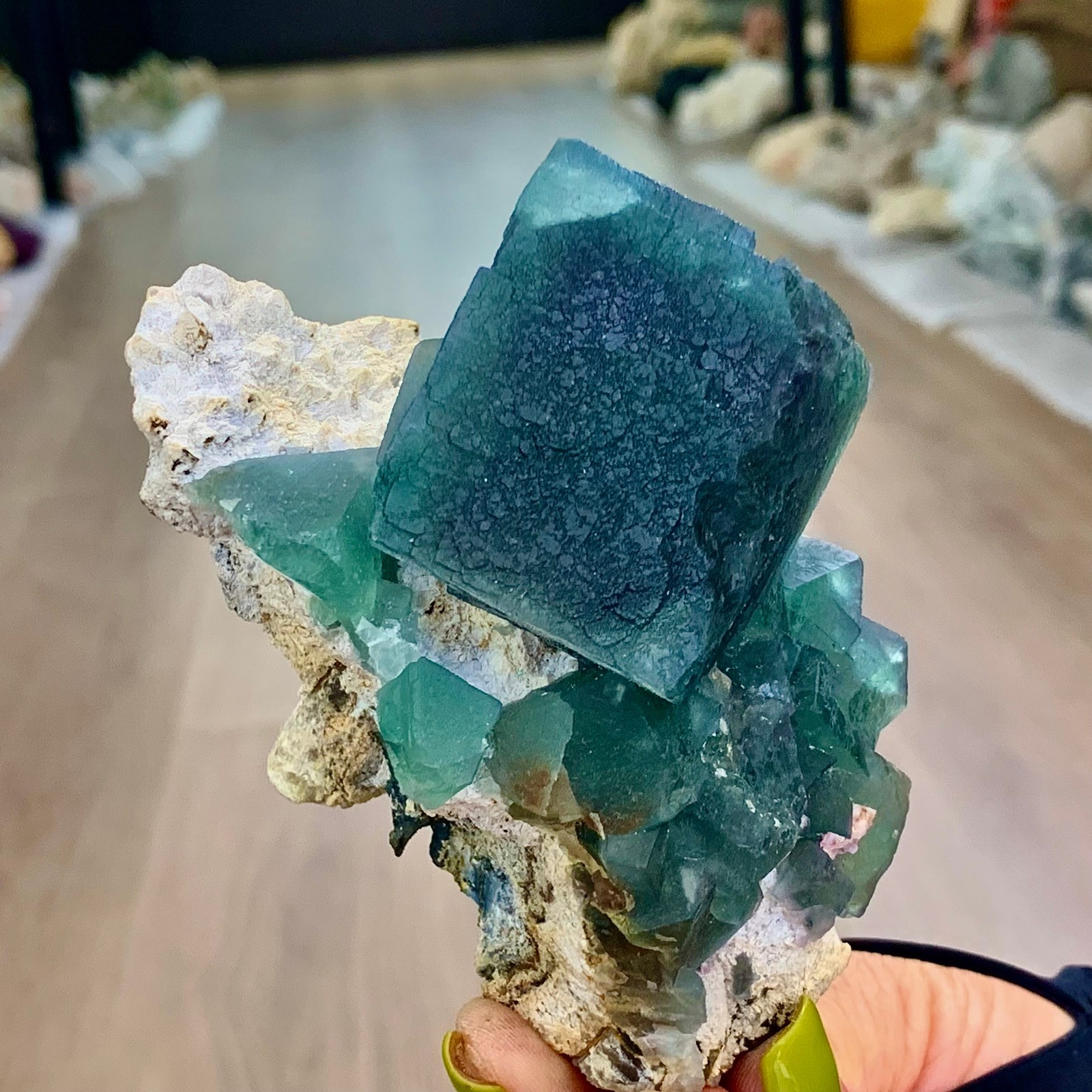 388G Rare transparent Blue green fluorite mineral crystal sample/China