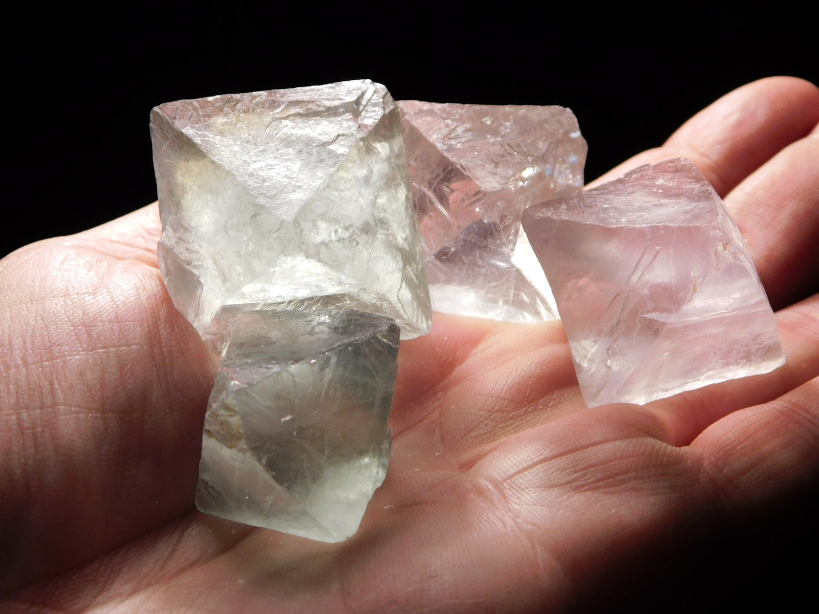 Lot of FOUR! AAA Fluorescent Semi Translucent FLUORITE Octahedron Crystals 188gr